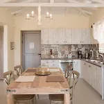Poliana Estate *