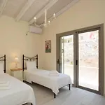 Poliana Estate
