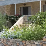 Poliana Estate Apartment *