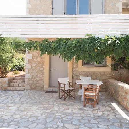 Poliana Estate
