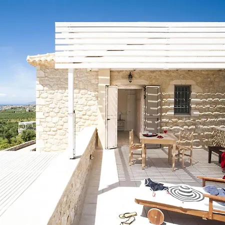 Poliana Estate Apartment *