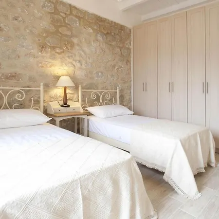 Villa Poliana Estate Villas Rínglia