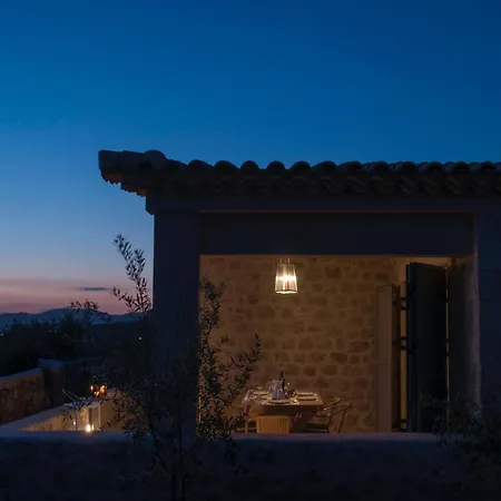 Poliana Estate *