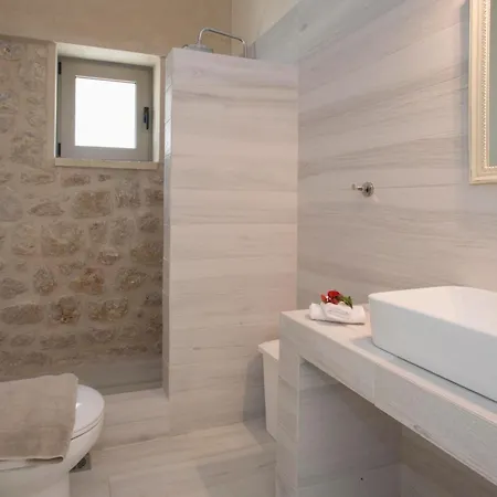 Poliana Estate Villas * Rínglia