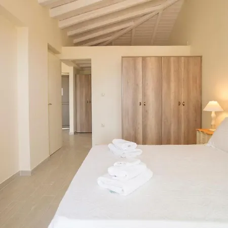 Poliana Estate Riglia