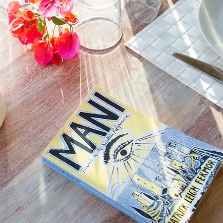 Poliana Estate Apartment