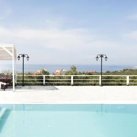 Poliana Estate * Ρίγκλια