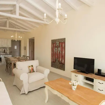 Poliana Estate