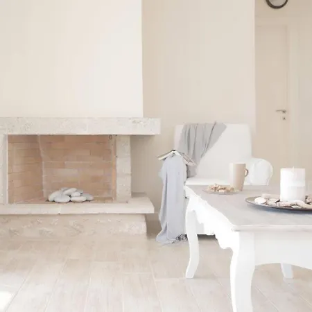 Poliana Estate