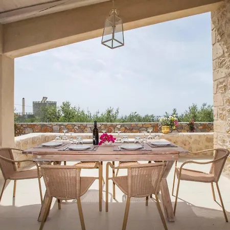 Poliana Estate Apartment Riglia