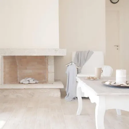 Poliana Estate Apartment Riglia