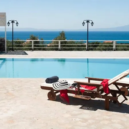 Poliana Estate Apartment Riglia