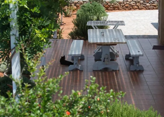 Poliana Estate Villas *