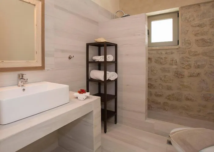 Poliana Estate Villas Riglia